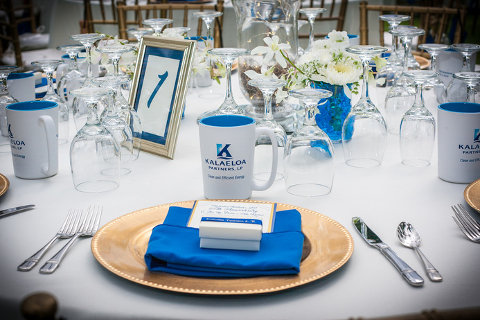 Blue and white table with gold accents, custom favors Hawaii, custom menu cards Hawaii